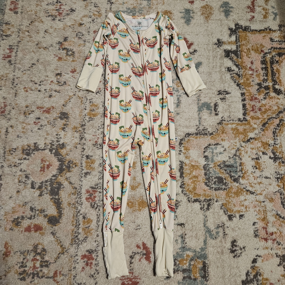 Bums and Roses Ramen Print Sleeper Size 2T